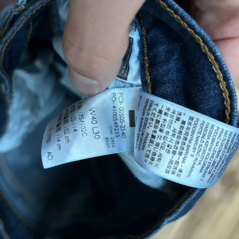 Levi's 505 Jeans Mens 40 x 30‎ Regular Fit Straight Leg Medium Wash Denim